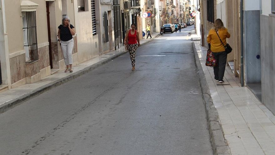 La reforma de la calle Catalina Marín de Lucena eliminará las fugas de agua y también una veintena de aparcamientos