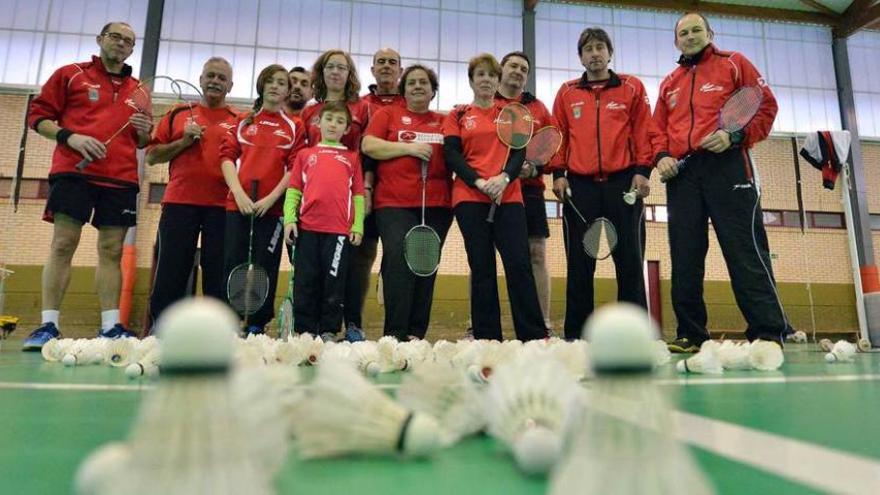 El bádminton cunde en Riosa