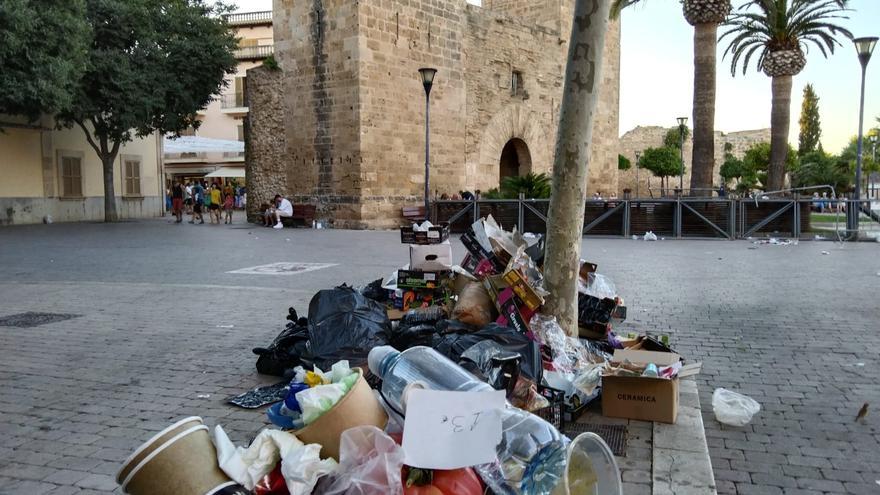 La huelga de basuras en Alcúdia y sa Pobla se mantiene