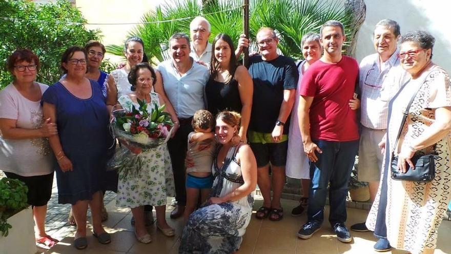 El cumpleaños de una vecina de s&#039;Arracó centenaria