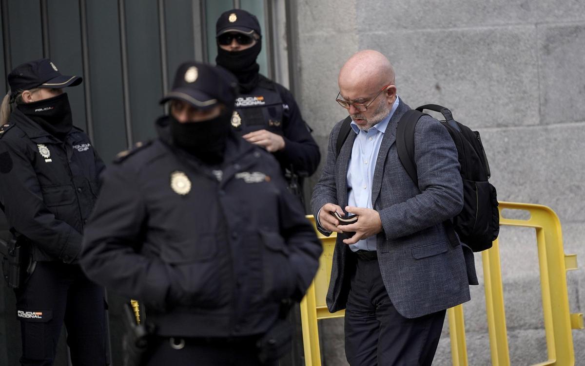 El abogado Gonzalo Boye, a la llegada al Tribunal de Cuentas.