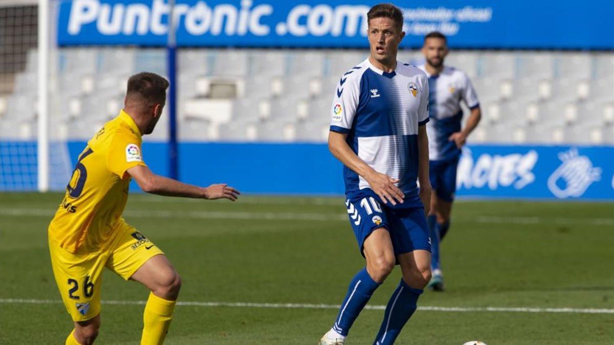 Édgar Hernández se ha ido haciendo un hueco en el once