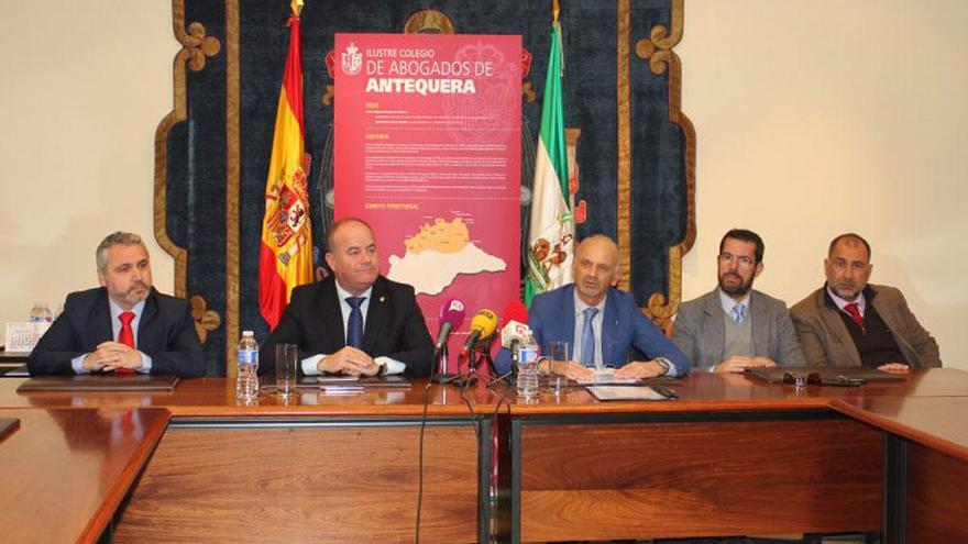 Una imagen de la rueda de prensa del Colegio de Abogados de Málaga.