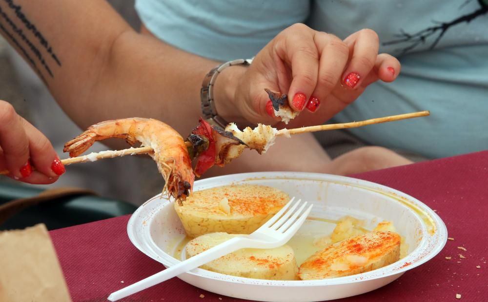 La villa celebra la fiesta gastronómica con la langosta como la reina de la ceremonia