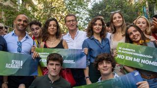 Feijóo, en la manifestación contra la amnistía: "Ni Cataluña es un negocio, ni la presidencia de España se puede vender"