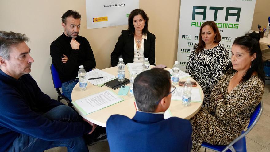 Gallardo apuesta por situar a los autónomos en "el centro" de la recuperación económica