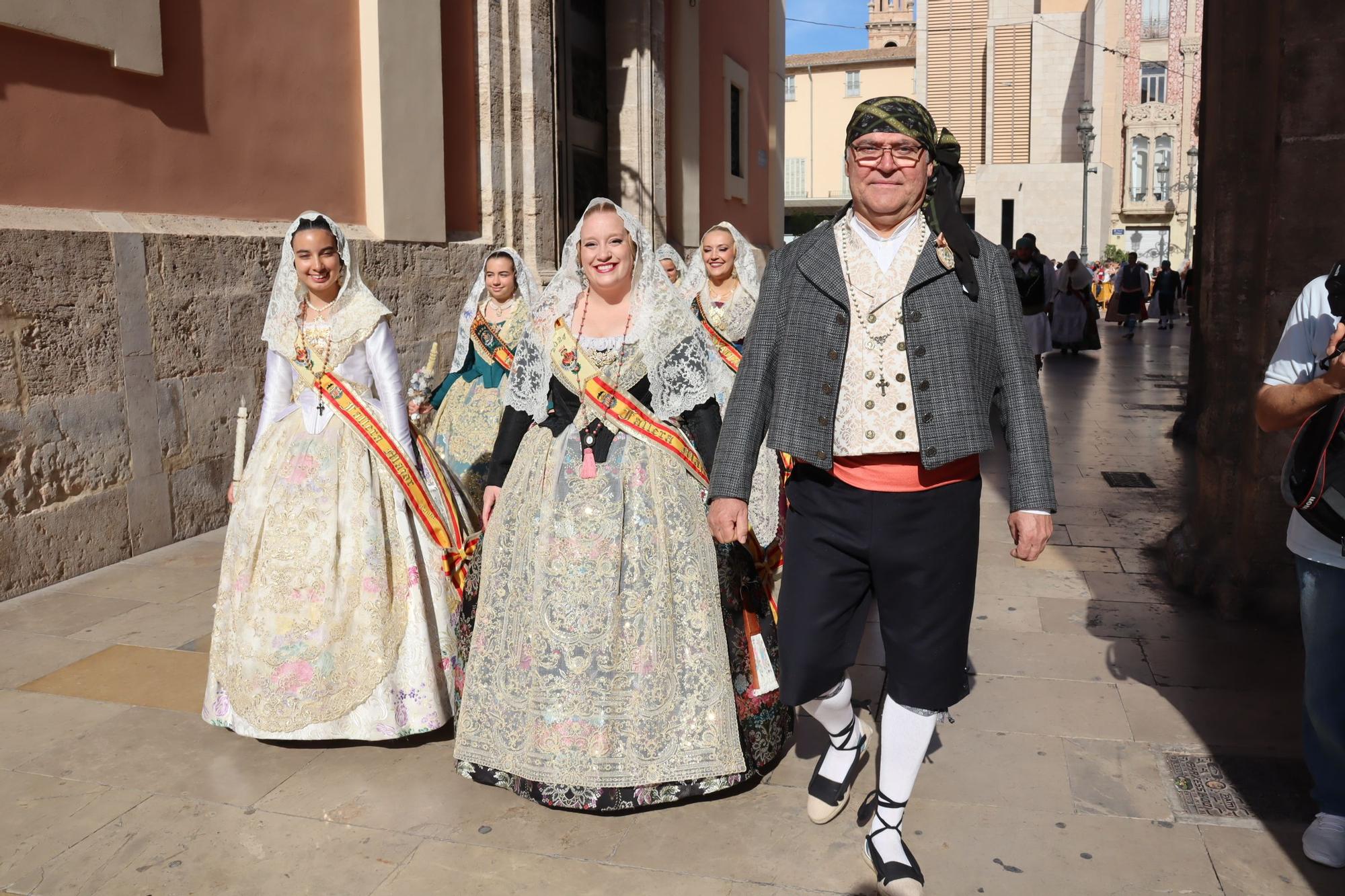 Las comisiones de falla en la Procesión de la Virgen (4/5)