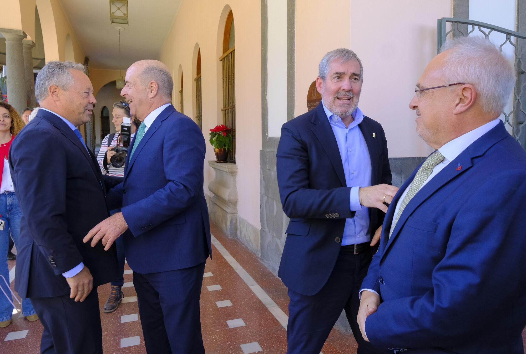 Comida navideña de la Confederación Canaria de Empresarios (CCE) en Las Palmas de Gran Canaria