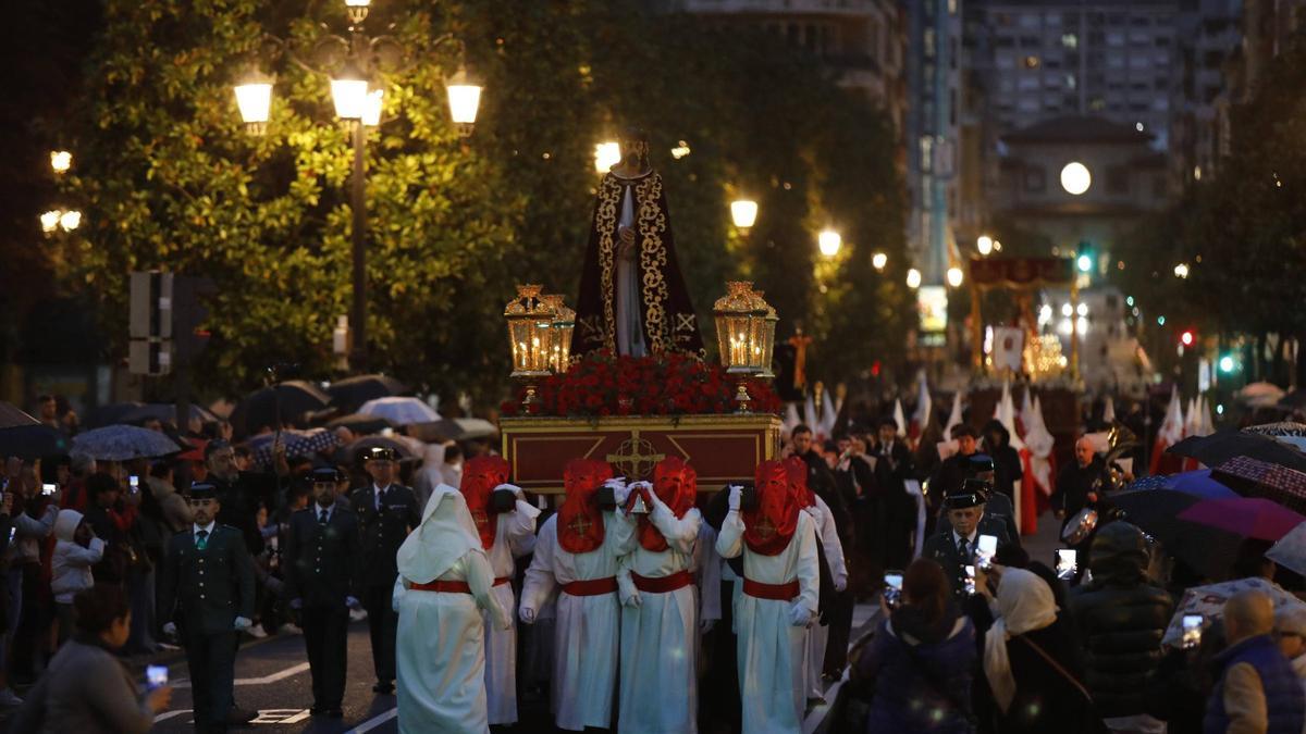 Procesión del Jesús Cautivo en Oviedo