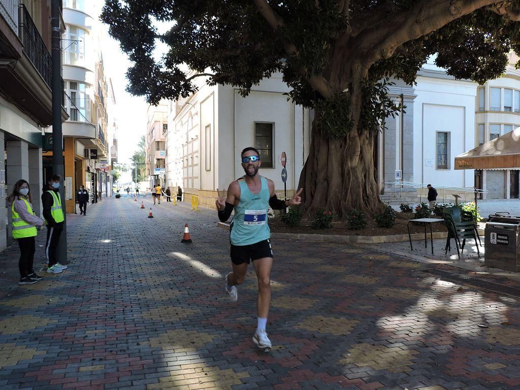 Estos todas las imágenes de la Media Maratón de Águilas