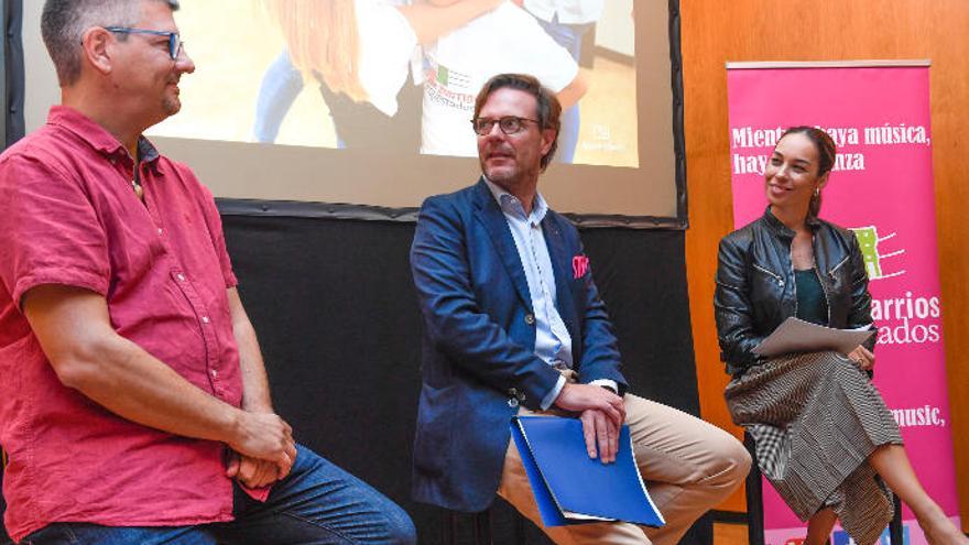 José Brito, Tilman Kuttenkeuler y Guacimara Medina, durante la presentación de la programación, ayer, en el Auditorio Alfredo Kraus.