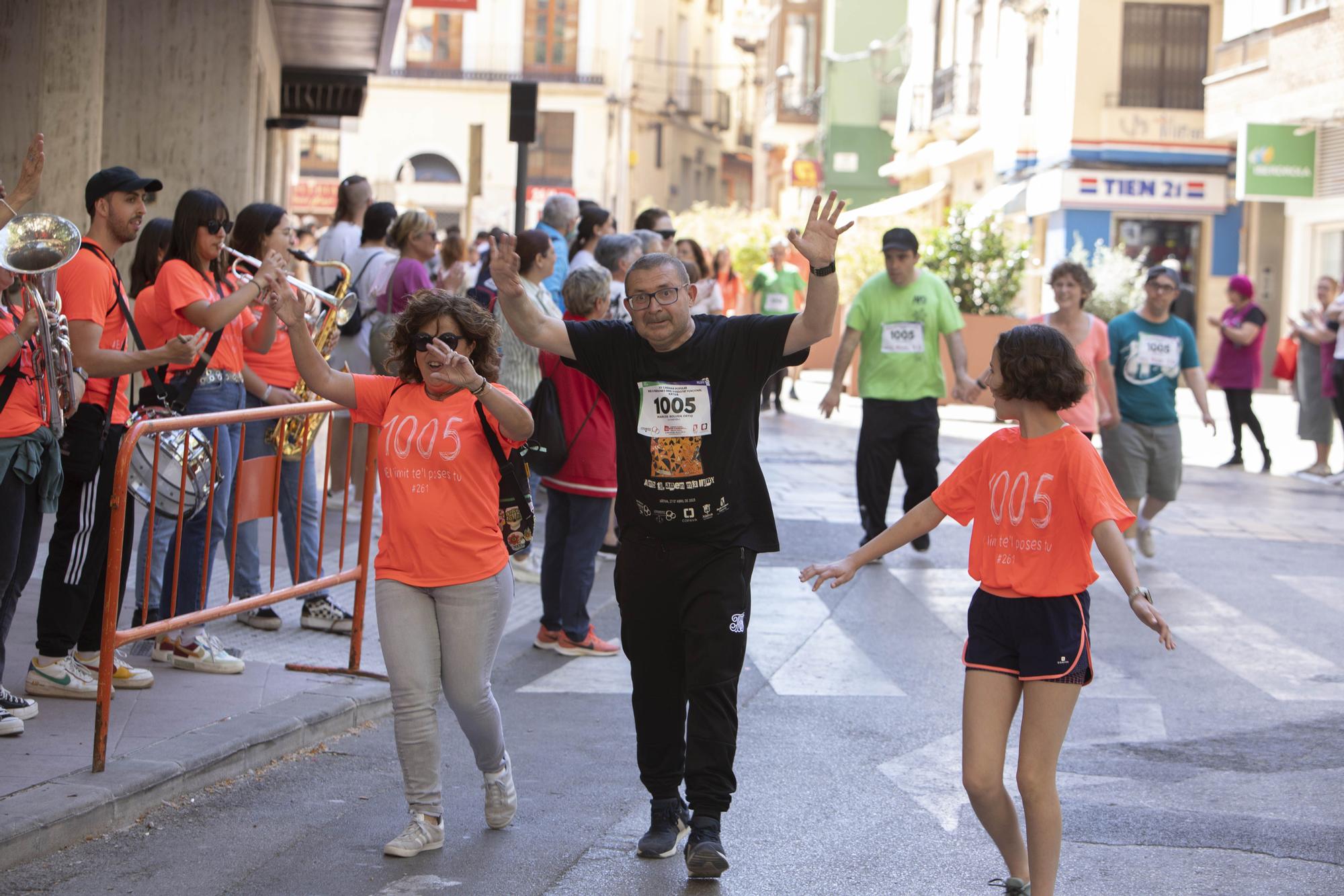 Más de 1.200 personas participan en la XV edición de la carrera de Aspromivise