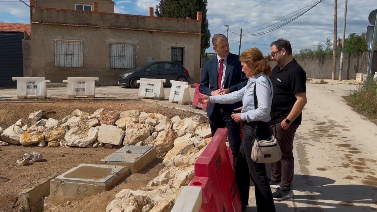 Obras en la confluencia de las calles Santa Ana y Maravillas en Cañada Hermosa.