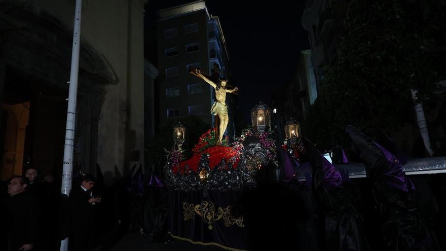 Las fotos más destacadas de la procesión del Silencio en Murcia
