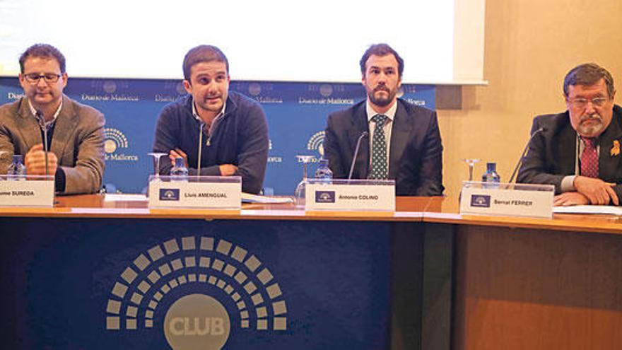 Sureda, Amengual (moderador), Colino y Ferrer durante del debate de ayer.
