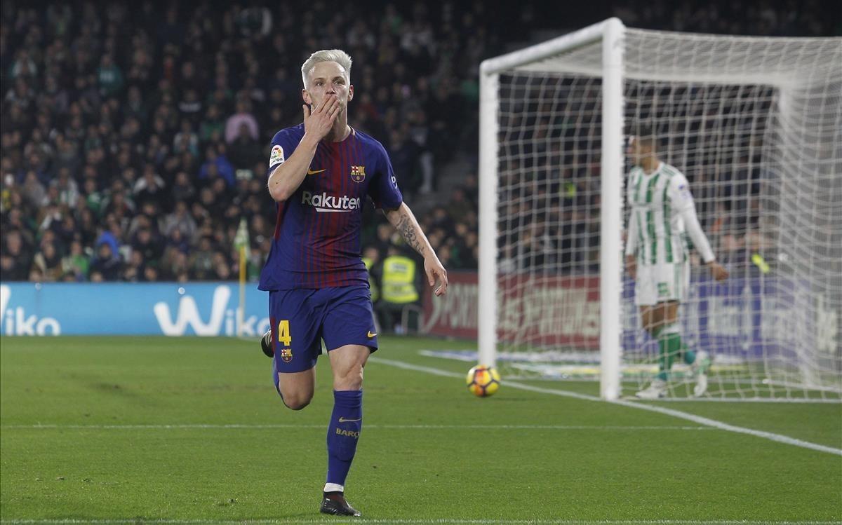 lmendiola41716449 barcelona s ivan rakitic reacts after scoring against betis 180121232356