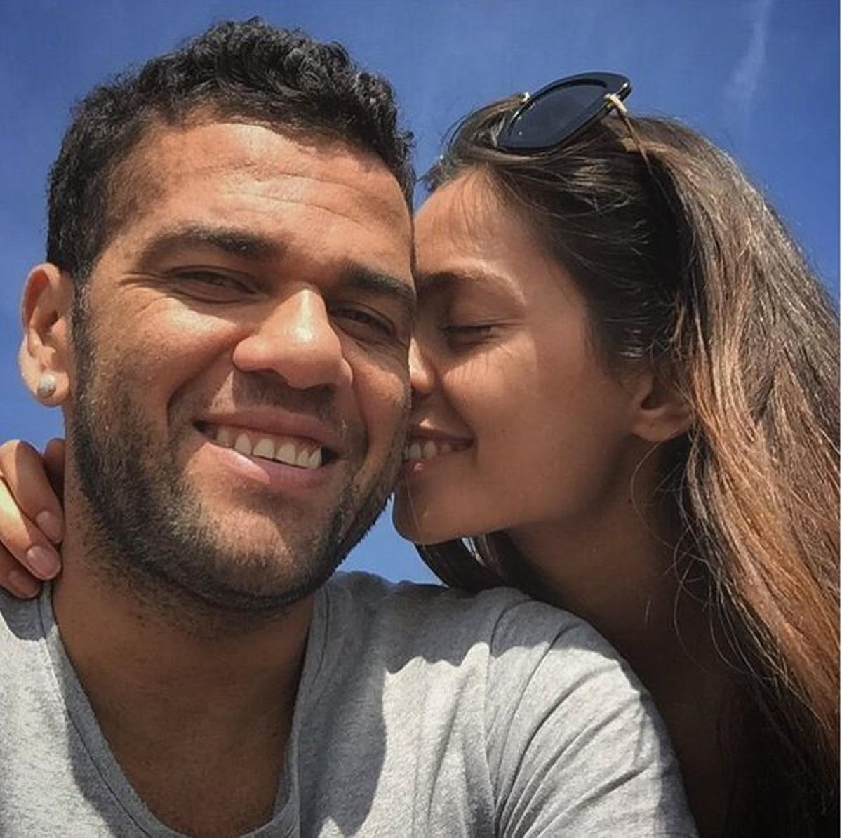 Joana Sanz y Dani Alves, puro romanticismo