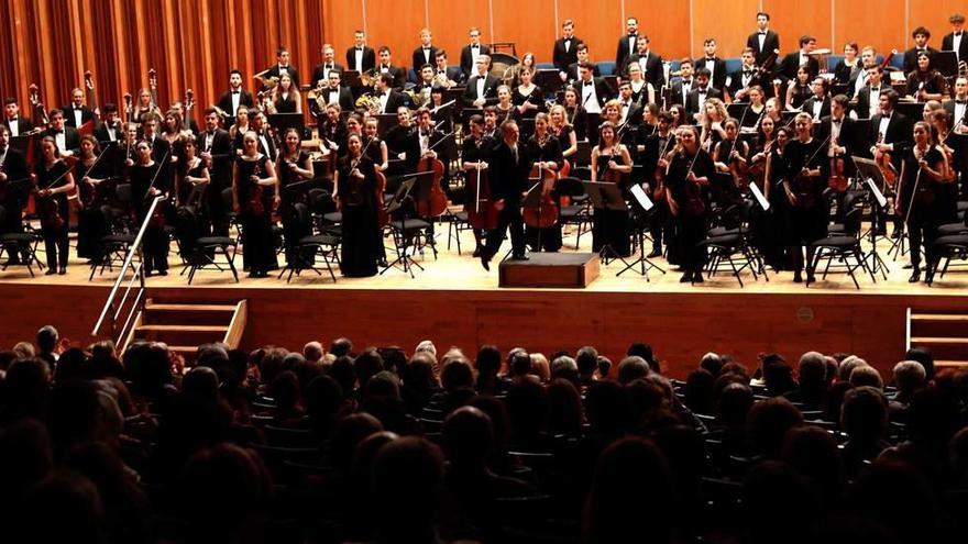La Joven Orquesta Mahler, ayer, al comienzo de su actuación.