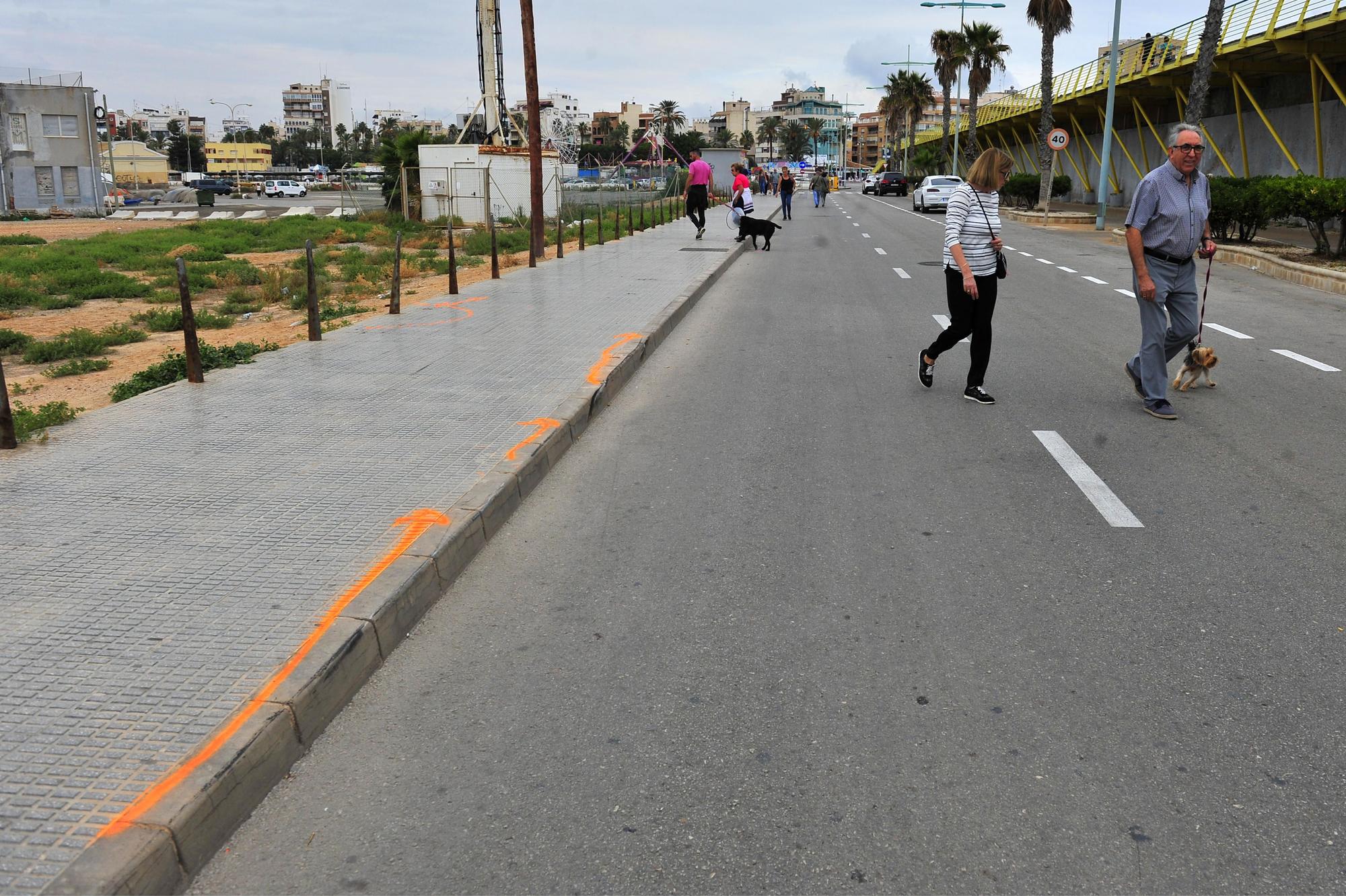 Un conductor ebrio atropella a media docena de personas de madrugada en una zona de ocio de Torrevieja