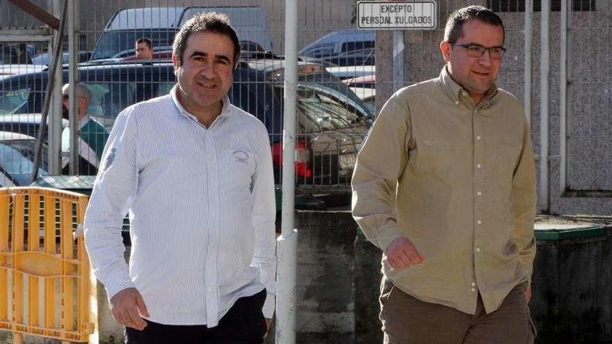 José Manuel Costas (izq.), cabecilla de la trama de fraude fiscal, y su hermano Jacobo. // M.G.B.