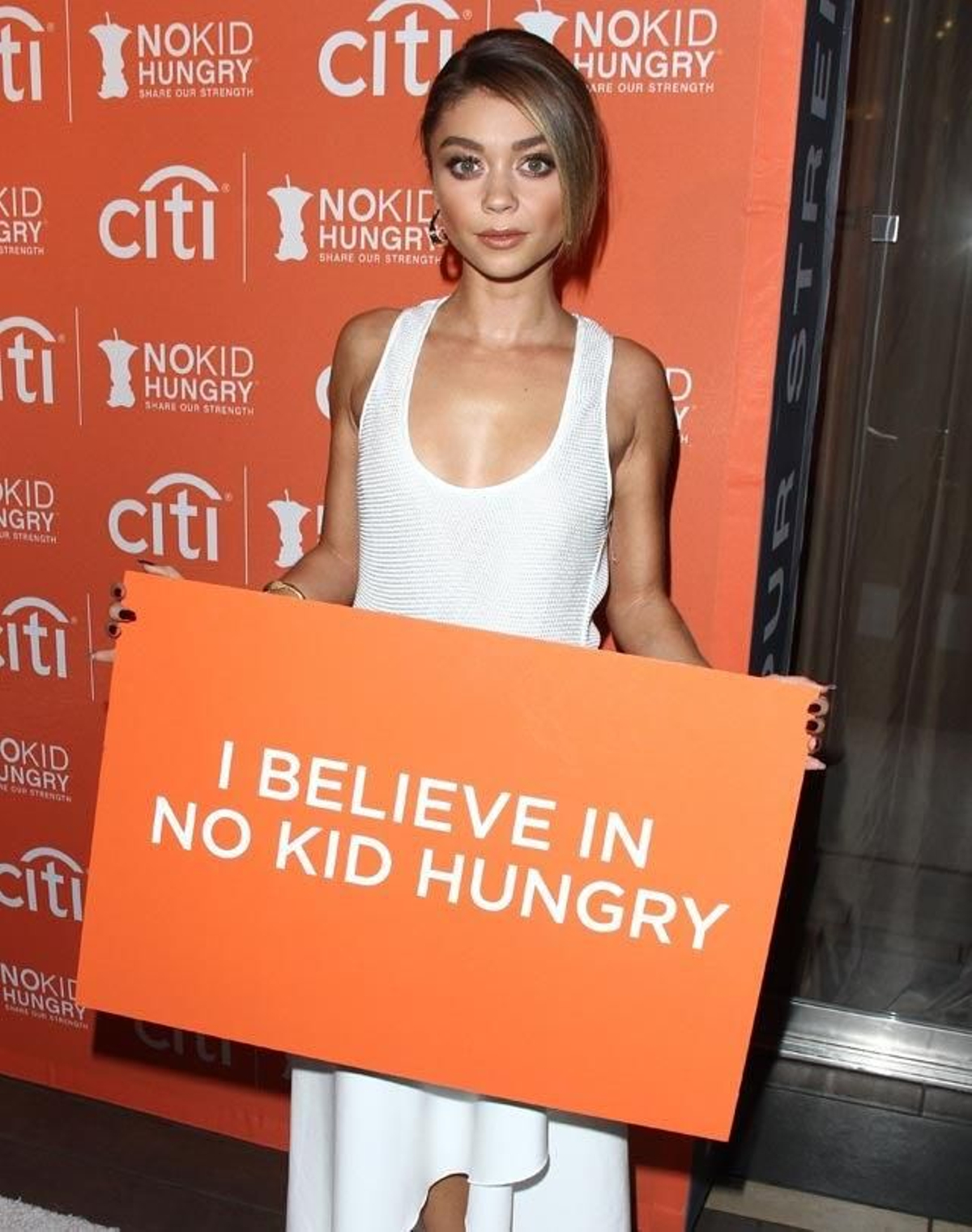 Sarah Hyland, en la gala 'No Kid Hungry' en Beverly Hills.