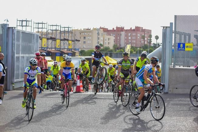 Salida de la ruta cicloturista hacia Artenara ...