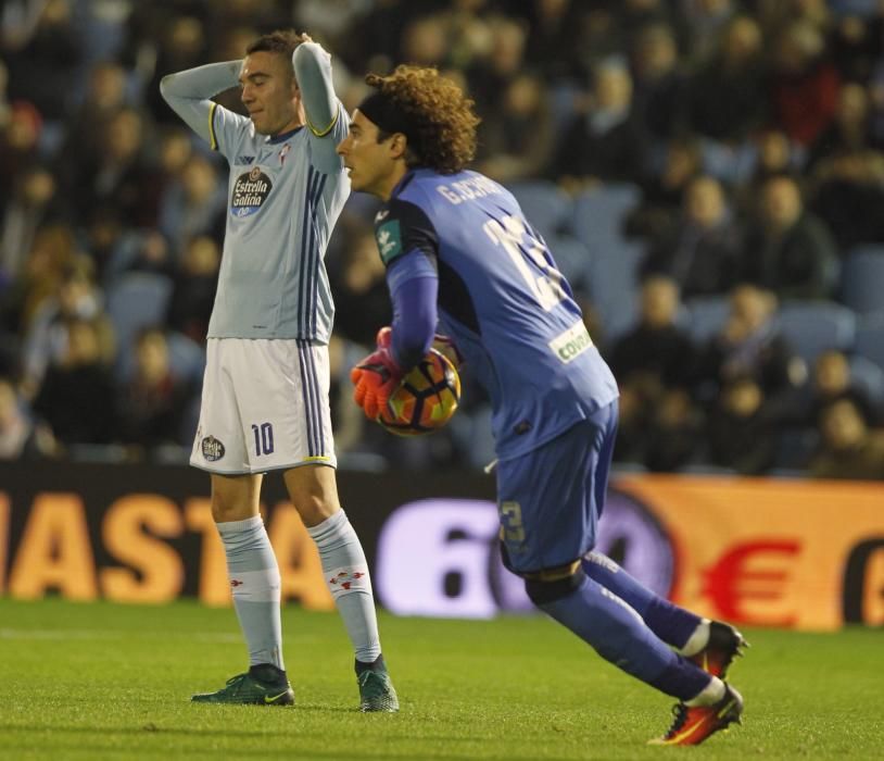 Las mejores fotos del encuentro en Balaídos entre el equipo de Eduardo Berizzo y el de Lucas Alcaraz