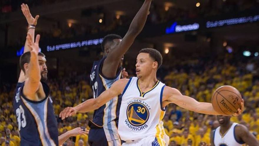 El base Stephen Curry, nuevo MVP de la NBA