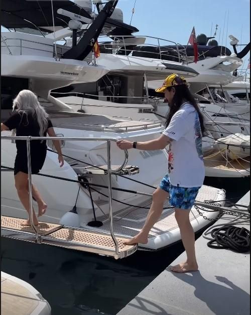 steve aoki instagram (1).jpg