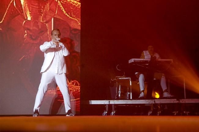 CONCIERTO DE MIGUEL BOSE EN EL PABELLON GRAN ...