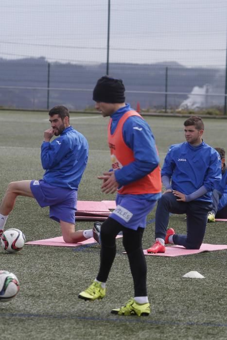 Entrenamiento del Real Avilés en Miranda