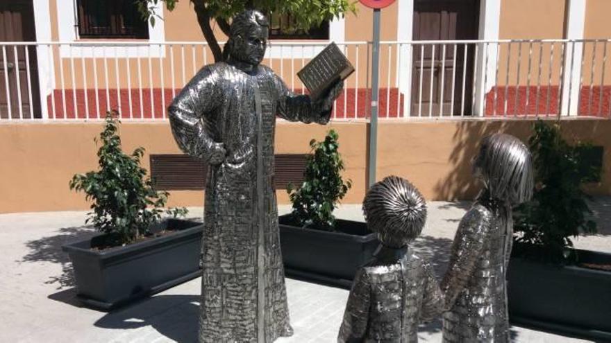 Calp dedica una escultura al beato Francisco Sendra