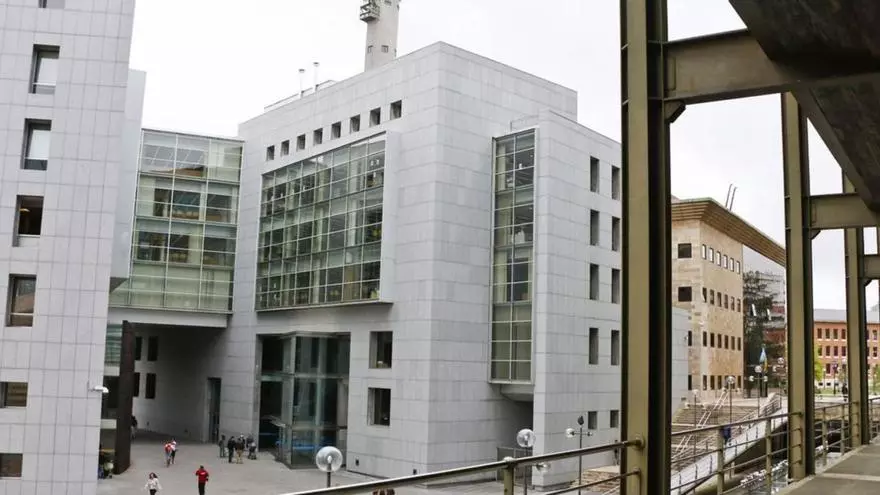 El TSJA vuelve a la carga contra el Principado: exige "impulso inversor" para unificar las ocho sedes judiciales "de forma inmediata"