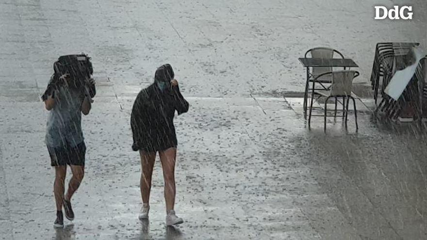 Vídeo: tempesta a la ciutat de Girona (24/7/2020)