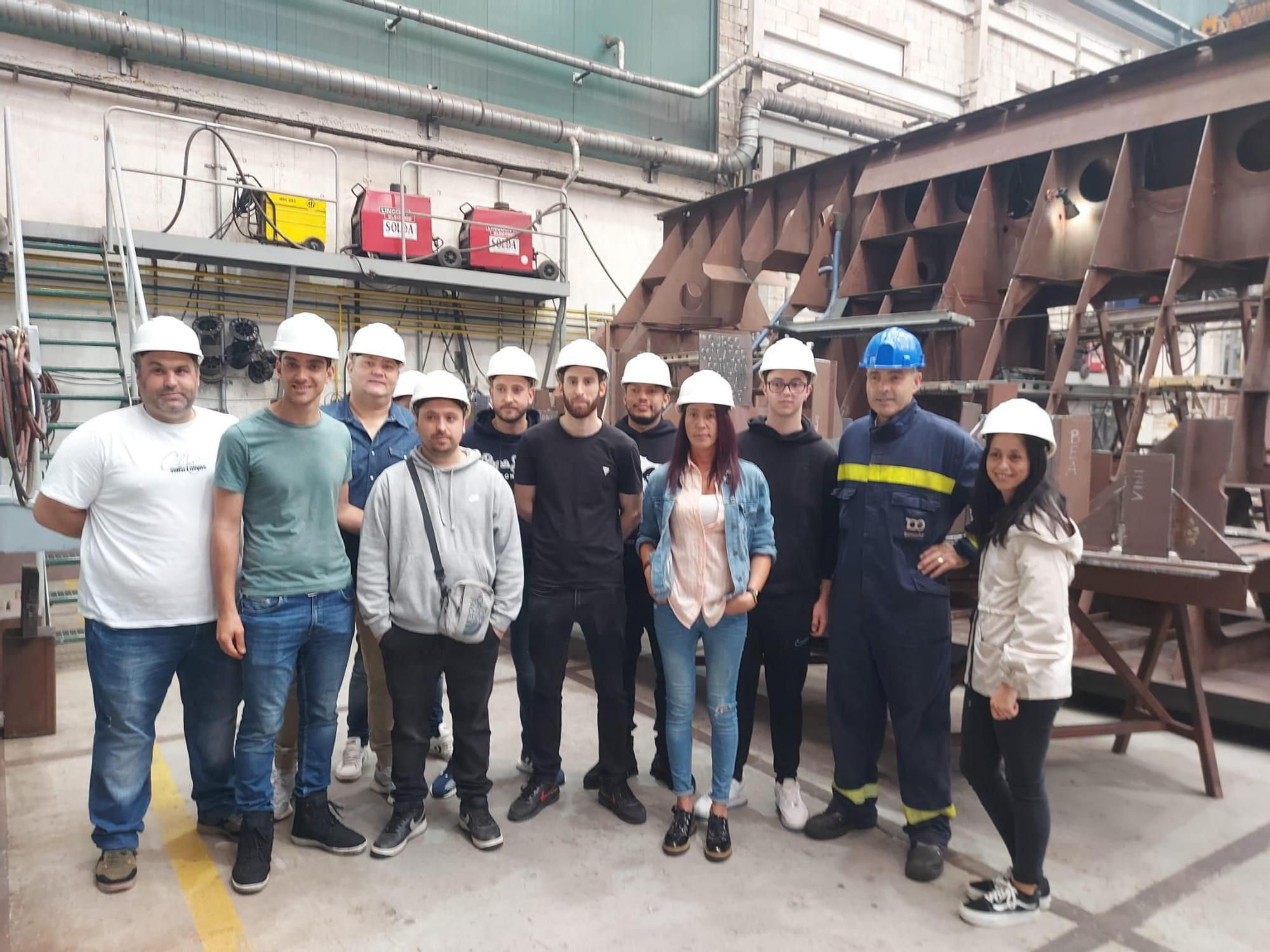 En imágenes: Así fue la entrega de títulos del curso de formación a la carta del Sepepa para Gondán
