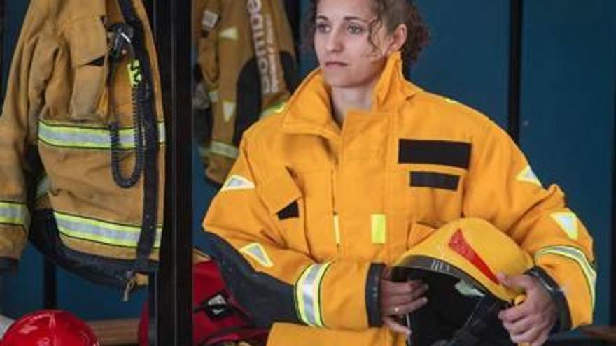 Nadia Serrano Martínez se ha convertido en la segunda mujer bombera del Consorcio.