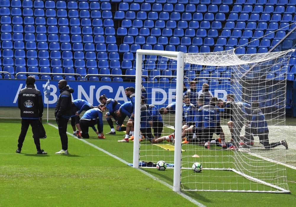 El Deportivo entrena en Riazor