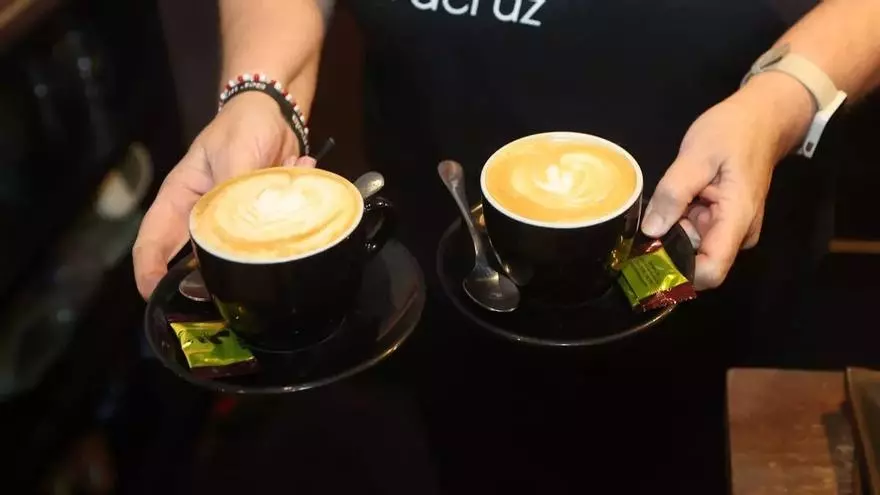 El cardiólogo José Abellán, sobre el café: “Hasta el descafeinado es recomendable"