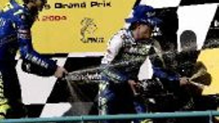 Rossi deja claro que es el gran dominador