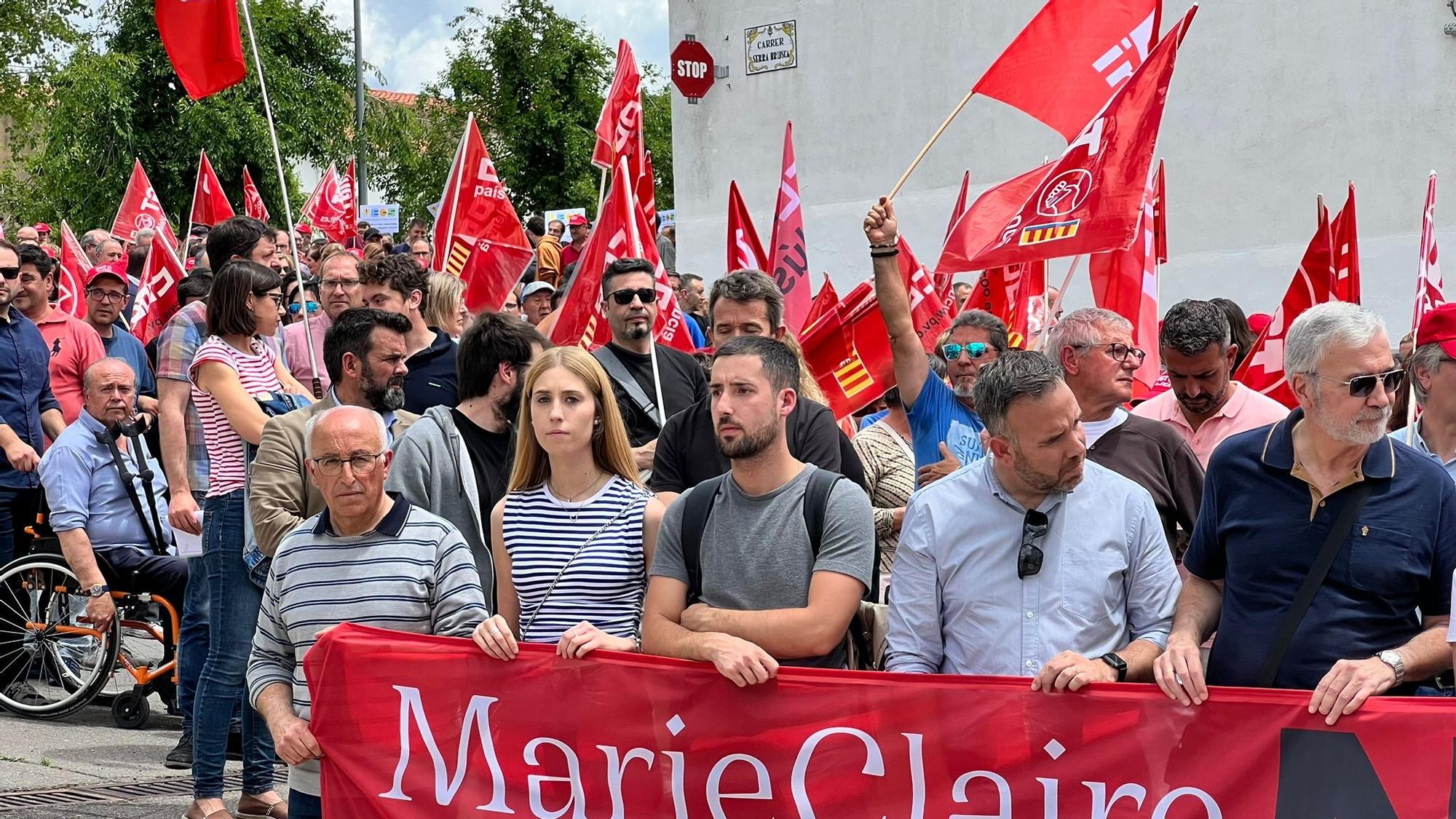 Galería de fotos: 2.000 personas claman por una solución ante el inminente cierre de Marie Claire