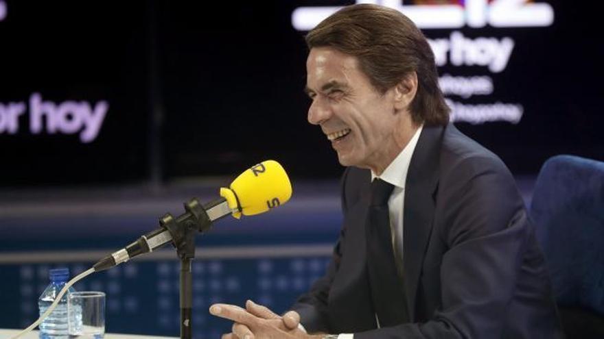 Aznar asegura que en la crisis catalana "ha habido un déficit de política"