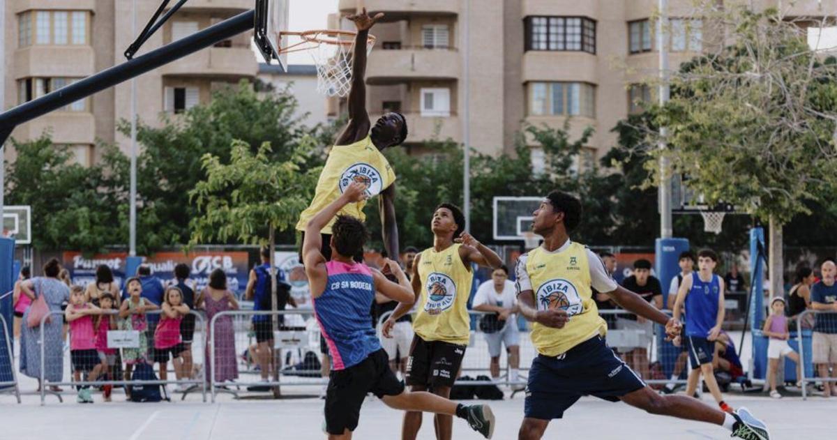 Partidos emocionantes en la modalidad de 3x3.