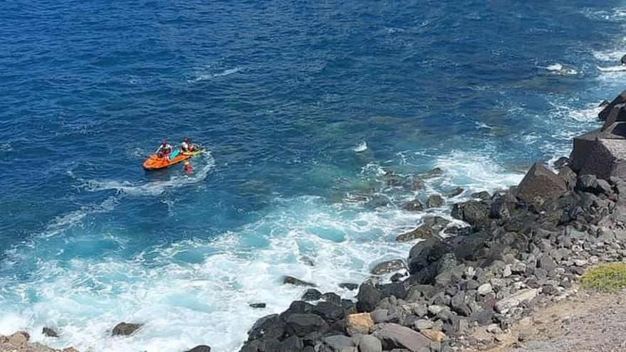 Búsqueda del bañista que cayó al mar en El Rincón