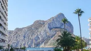 La ruta de senderismo junto al mar que lleva a la cima más icónica Alicante: solo pueden subir 300 personas al día