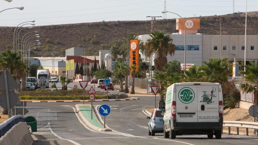 Avd Euro 9 Pol Ind Atalayas Alicante 03114 Spain Urbanismo estudia desproteger 70.000 metros cuadrados de suelo