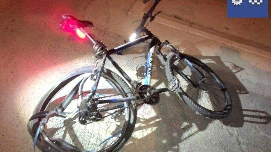 Estado en el que ha quedado la bicicleta tras el atropello