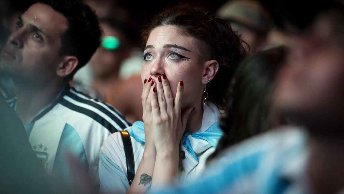 Tristeza en la 'fan zone' de Argentina en Son Moix