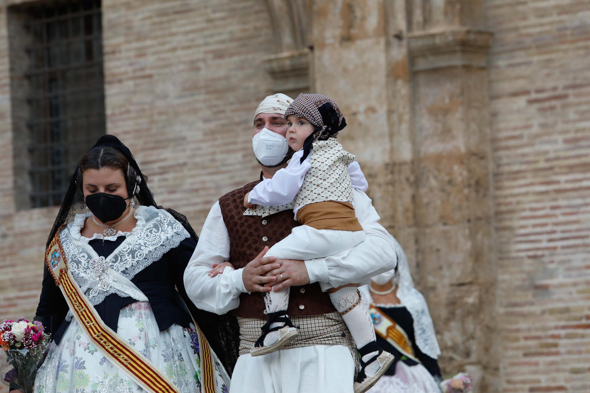 Búscate en el segundo día de Ofrenda por la calle del Mar (entre las 18.00 y las 19.00 horas).