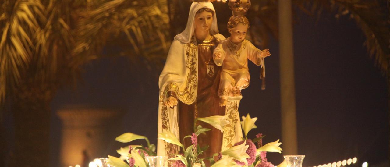 La imagen de la Virgen del Carmen, patrona de El Campello.