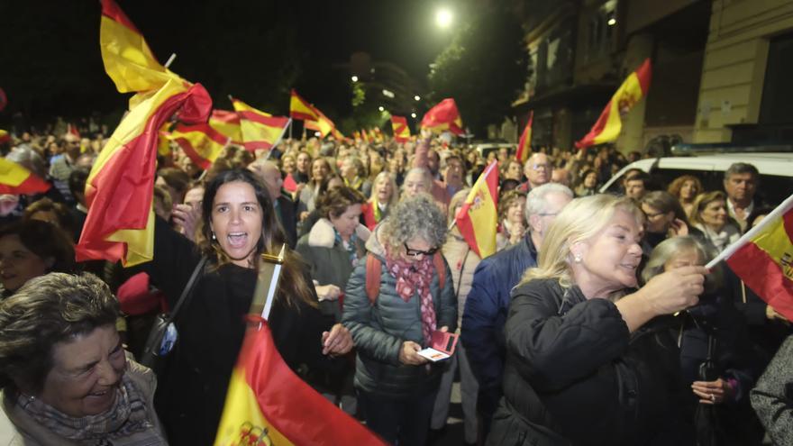 Más de 3.000 personas se concentran en Badajoz contra la amnistía